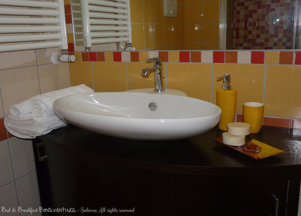 Bed & Breakfast Bonaventura Salerno Bilik gambar